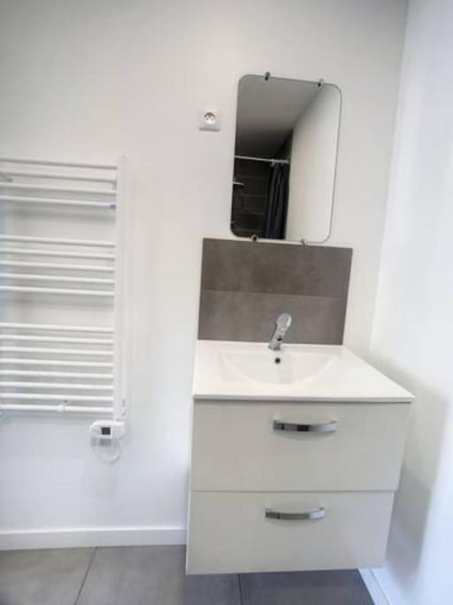 Super Studio Tout Equipe Wifi 2Pers Saint-Quentin  Ngoại thất bức ảnh